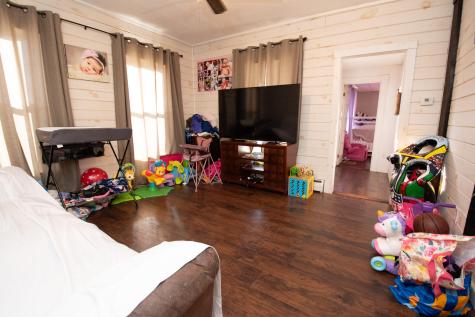 15 Pleasant Street Guilford ME 04443