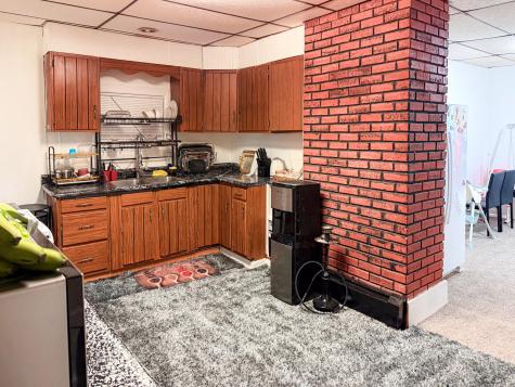 17 Burrill Street Fairfield ME 04937