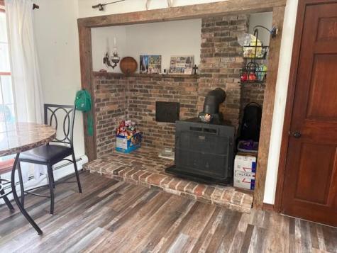 14 Lakeshore Drive Belgrade ME 04917