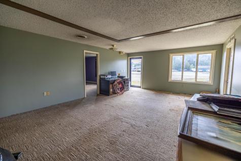 1186 Eastern Avenue Chelsea ME 04330