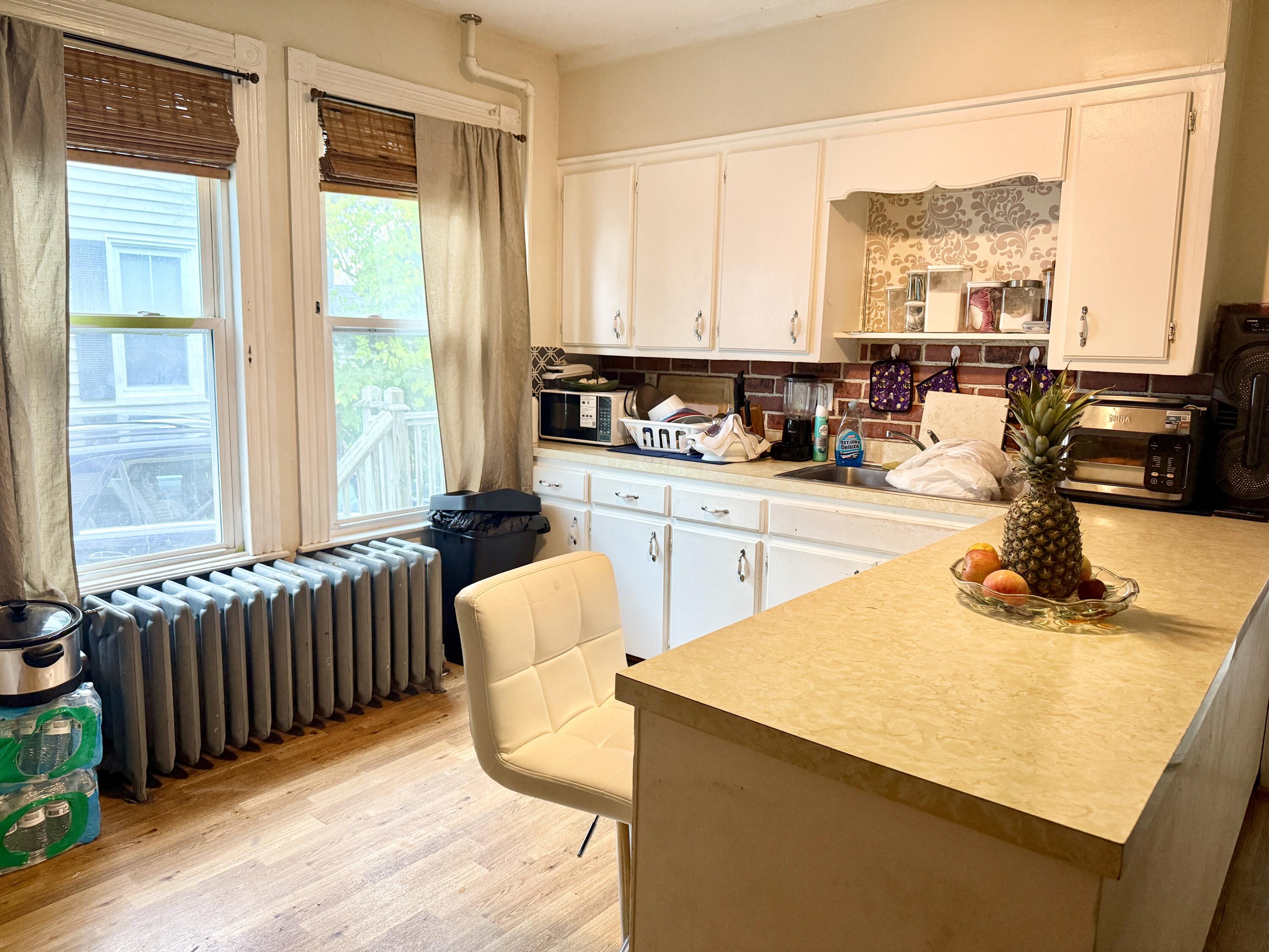 1542 Congress Street Portland ME 04102