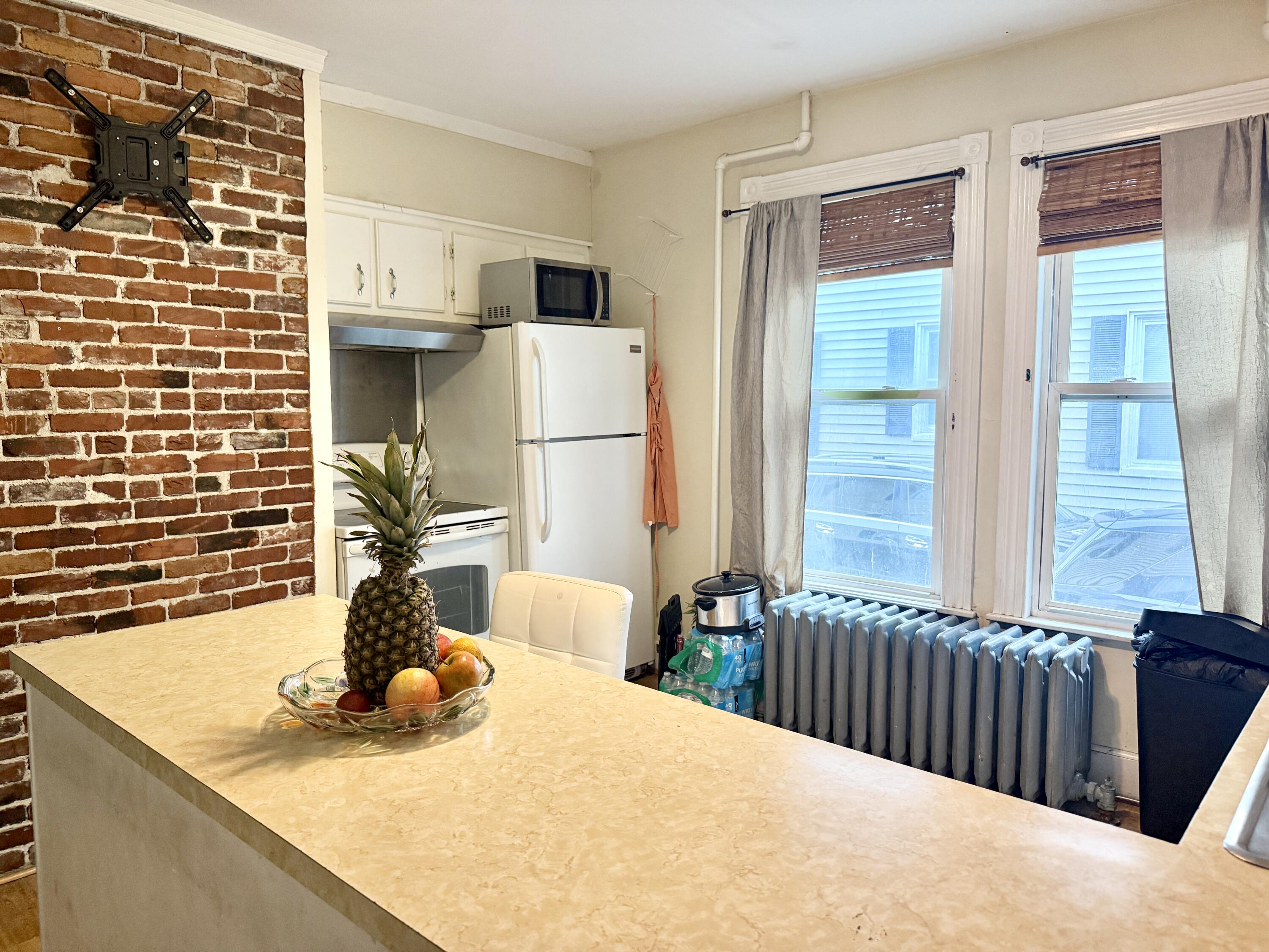 1542 Congress Street Portland ME 04102