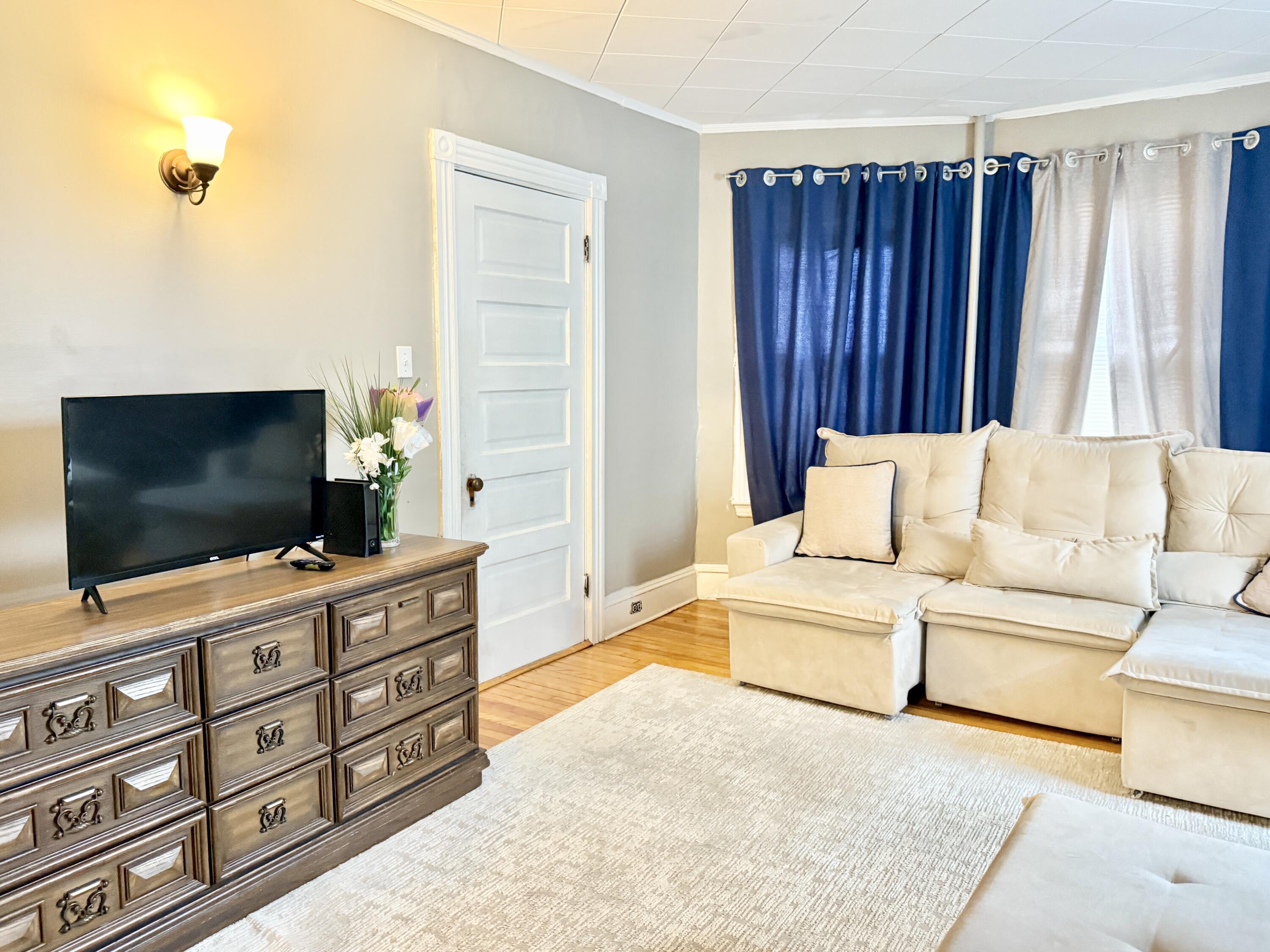 1542 Congress Street Portland ME 04102