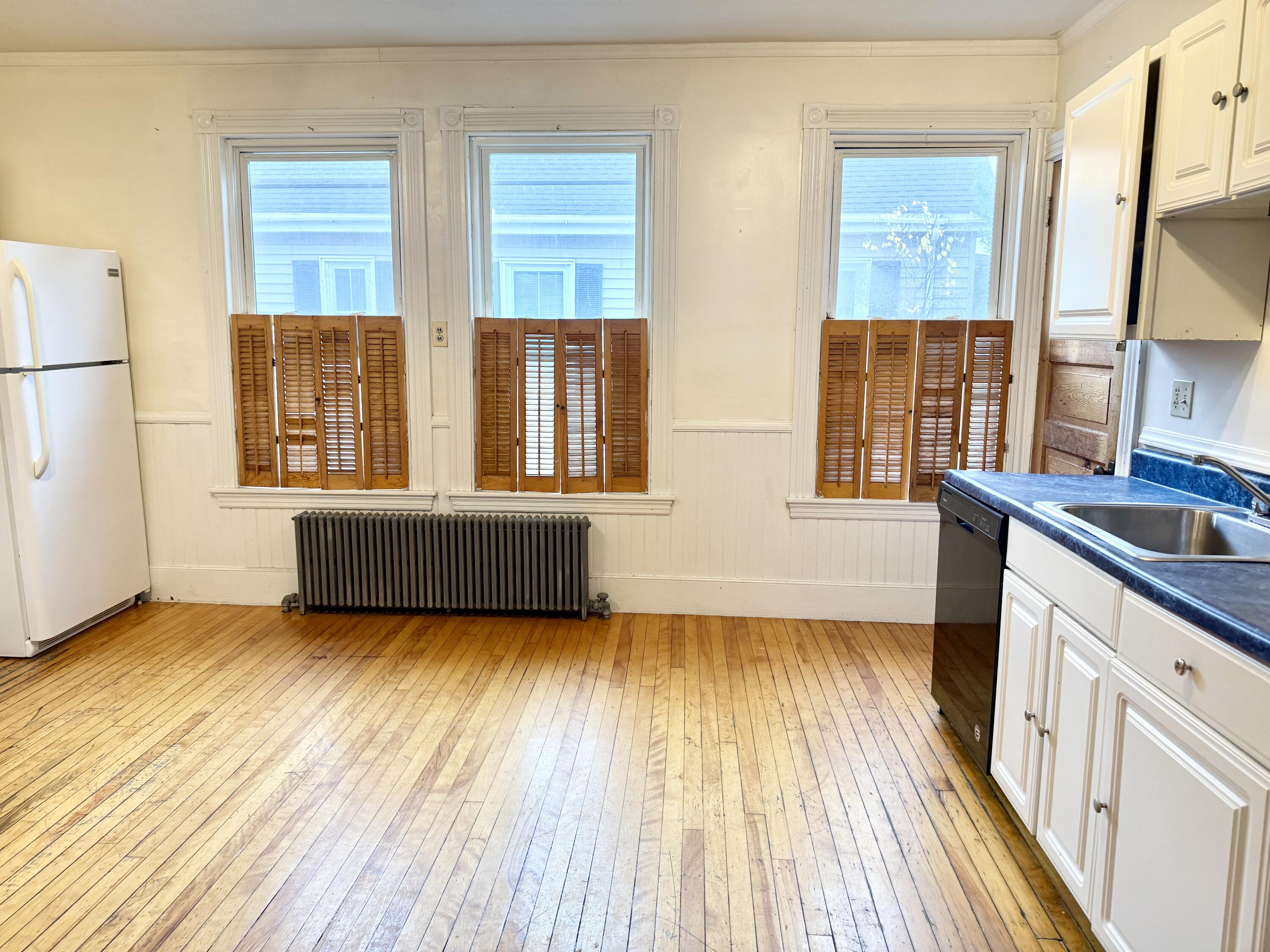 1542 Congress Street Portland ME 04102