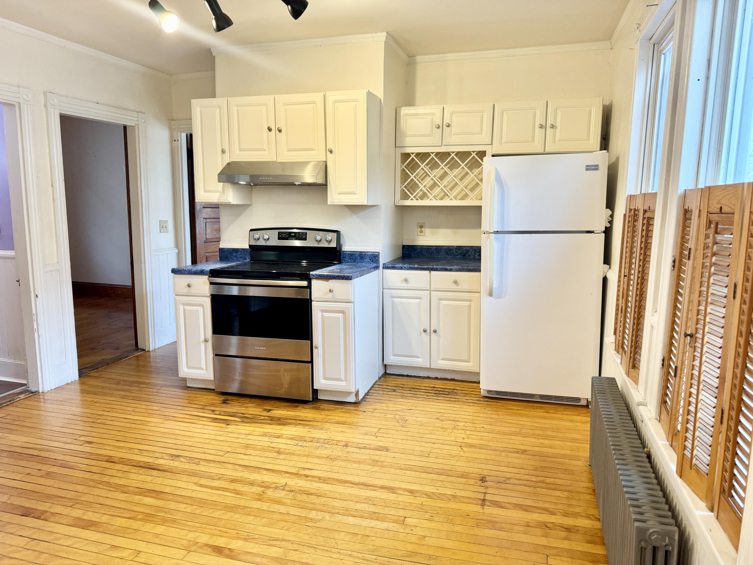 1542 Congress Street Portland ME 04102