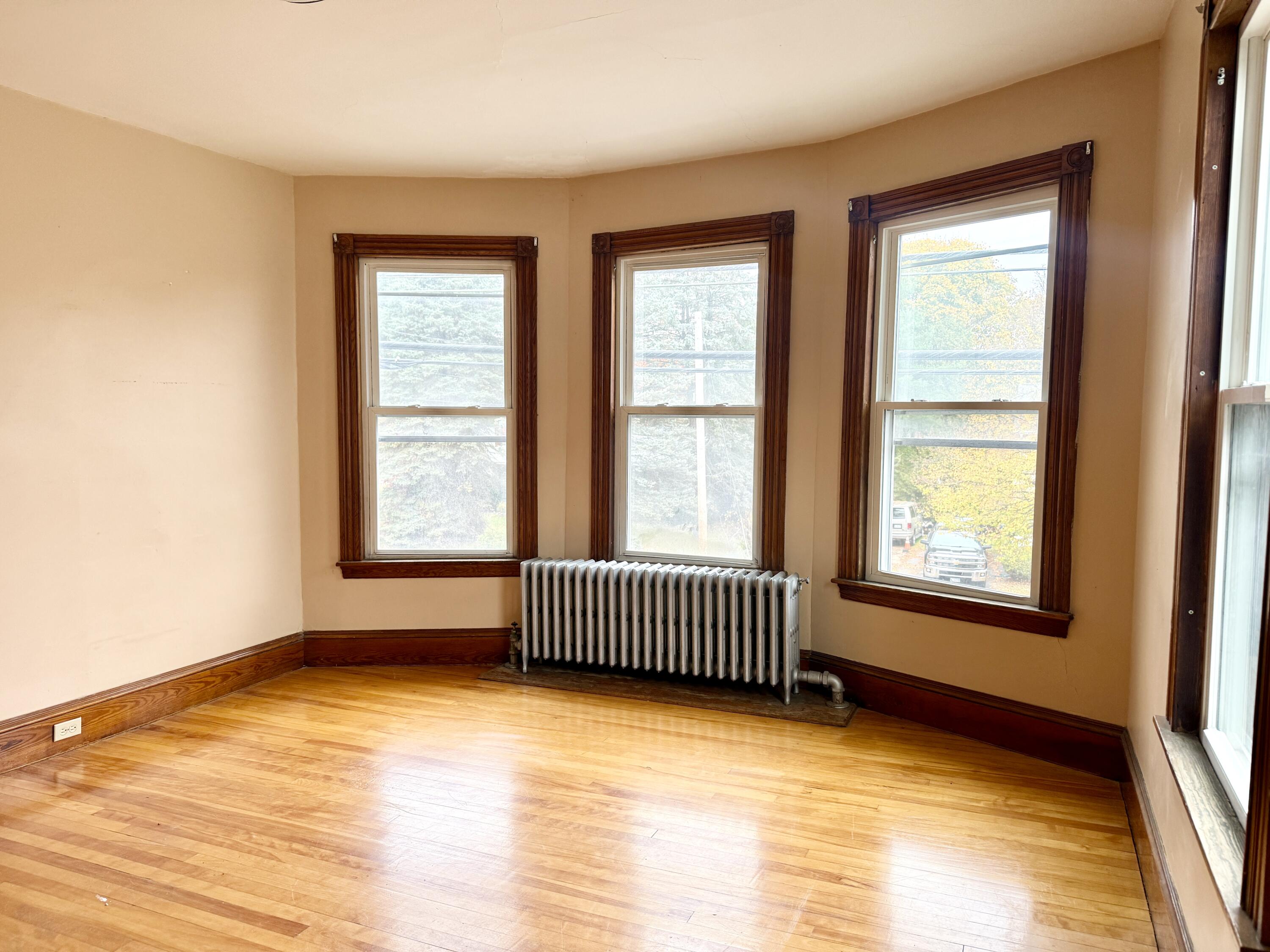 1542 Congress Street Portland ME 04102