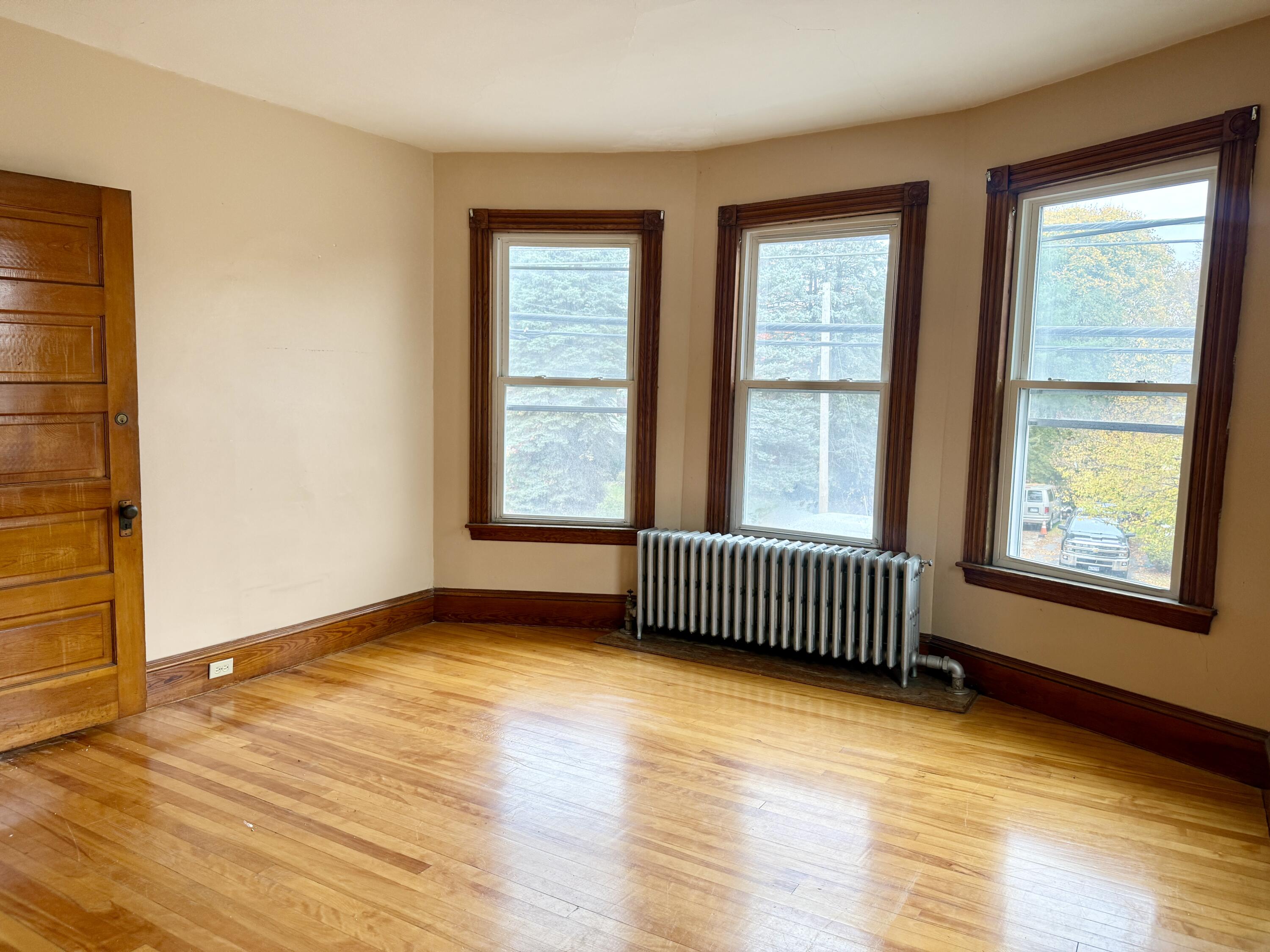 1542 Congress Street Portland ME 04102