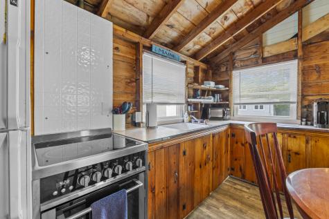 15 Summer Breeze York ME 03909