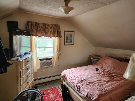 89 Oak Street Lewiston ME 04240