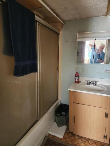 89 Oak Street Lewiston ME 04240