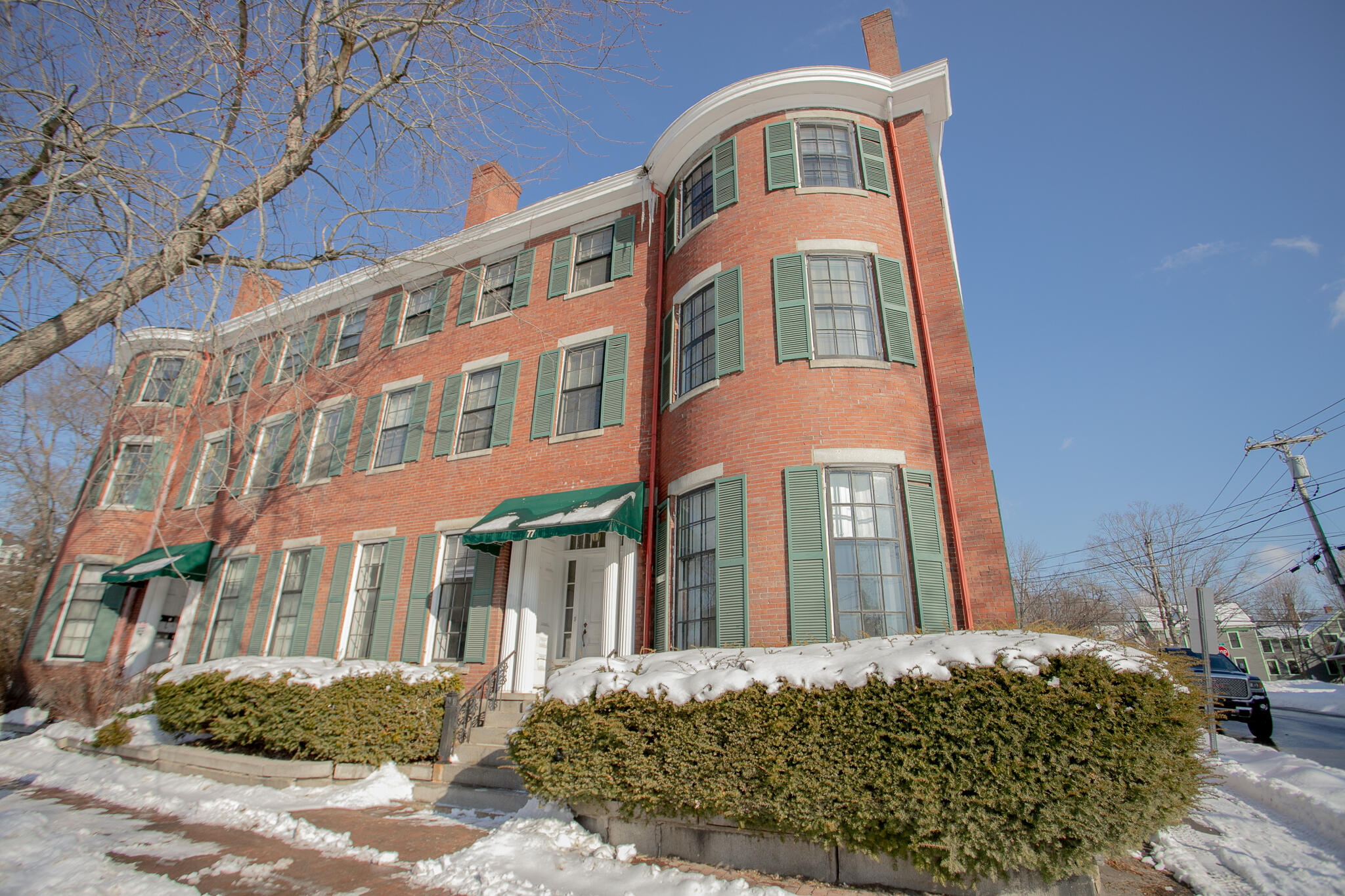 77 Broadway Bangor ME 04401