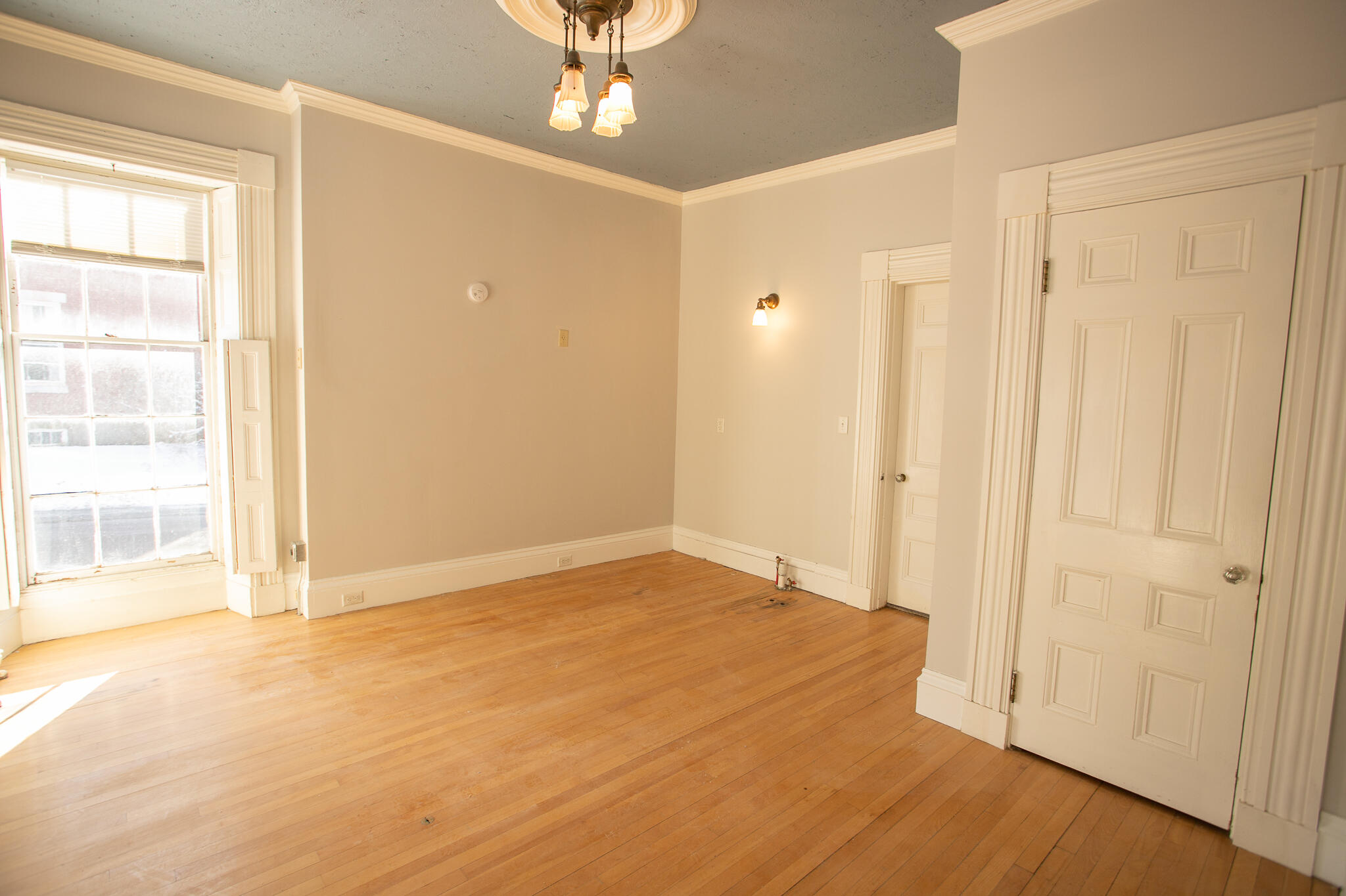 77 Broadway Bangor ME 04401