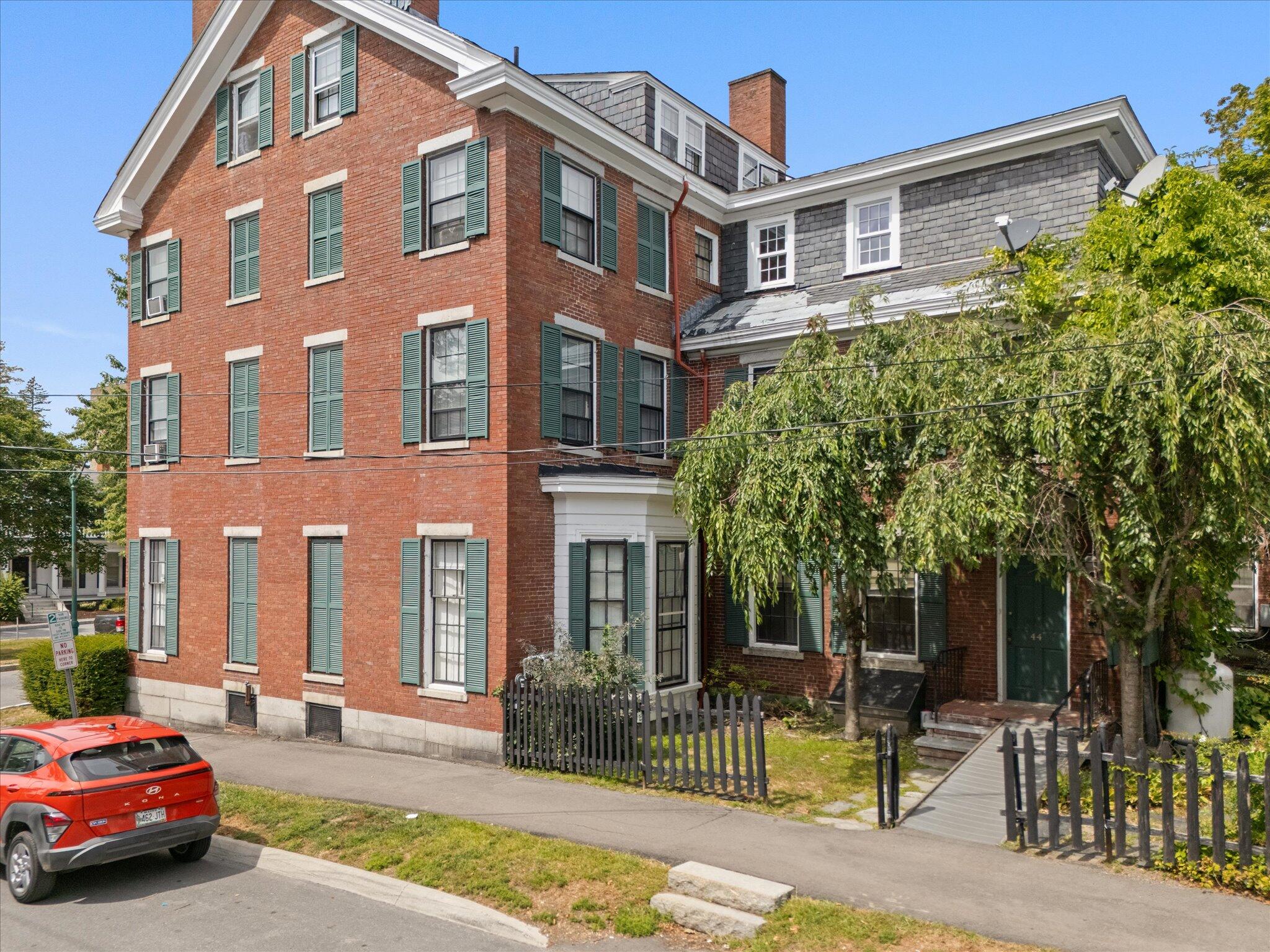 77 Broadway Bangor ME 04401