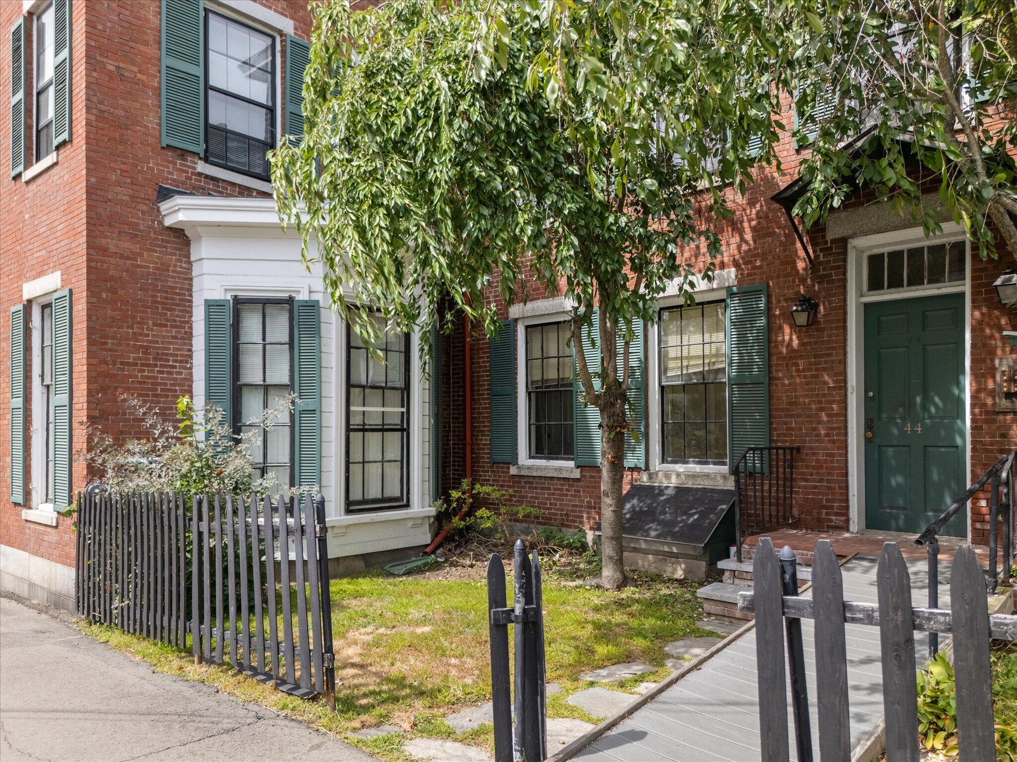 77 Broadway Bangor ME 04401