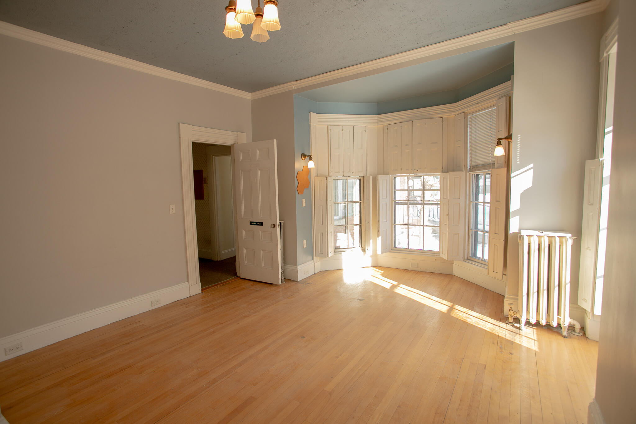 77 Broadway Bangor ME 04401