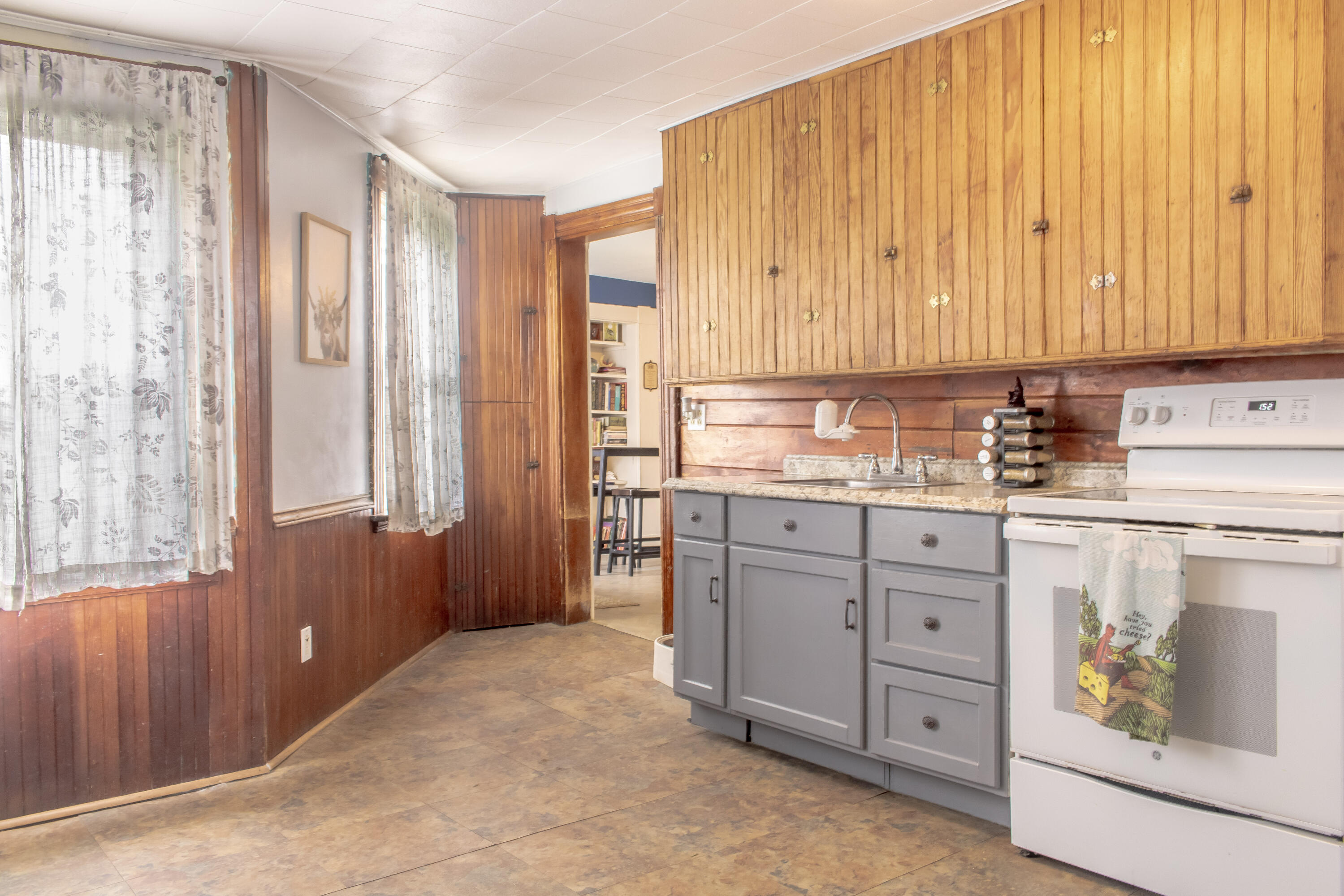 363 Shore Road Ellsworth ME 04605