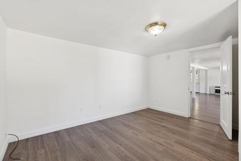 44 Memory Lane Arundel ME 04046