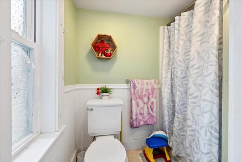 15 Grant Street Bangor ME 04401