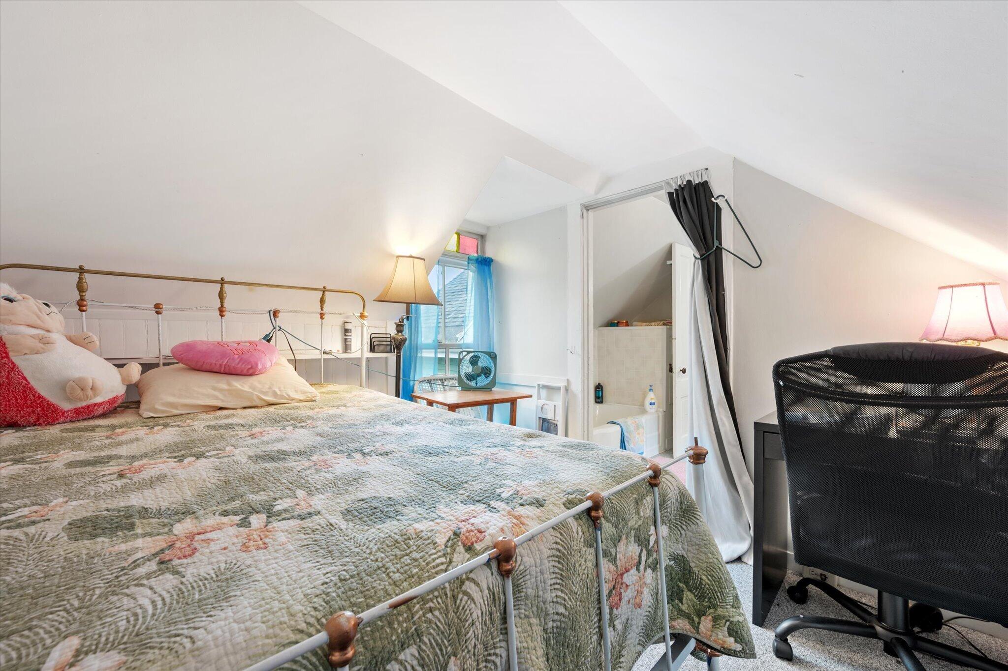 15 Grant Street Bangor ME 04401