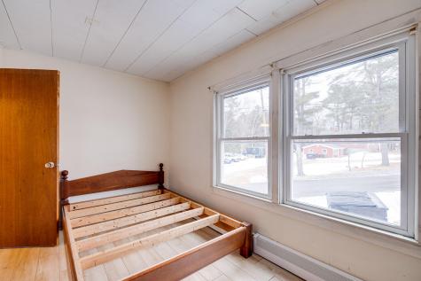 176 Pleasant Street Brunswick ME 04011