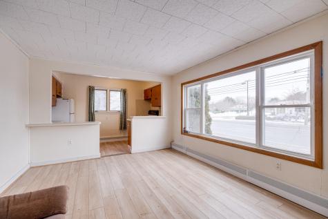 176 Pleasant Street Brunswick ME 04011