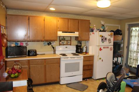 35 Pine Street Auburn ME 04210