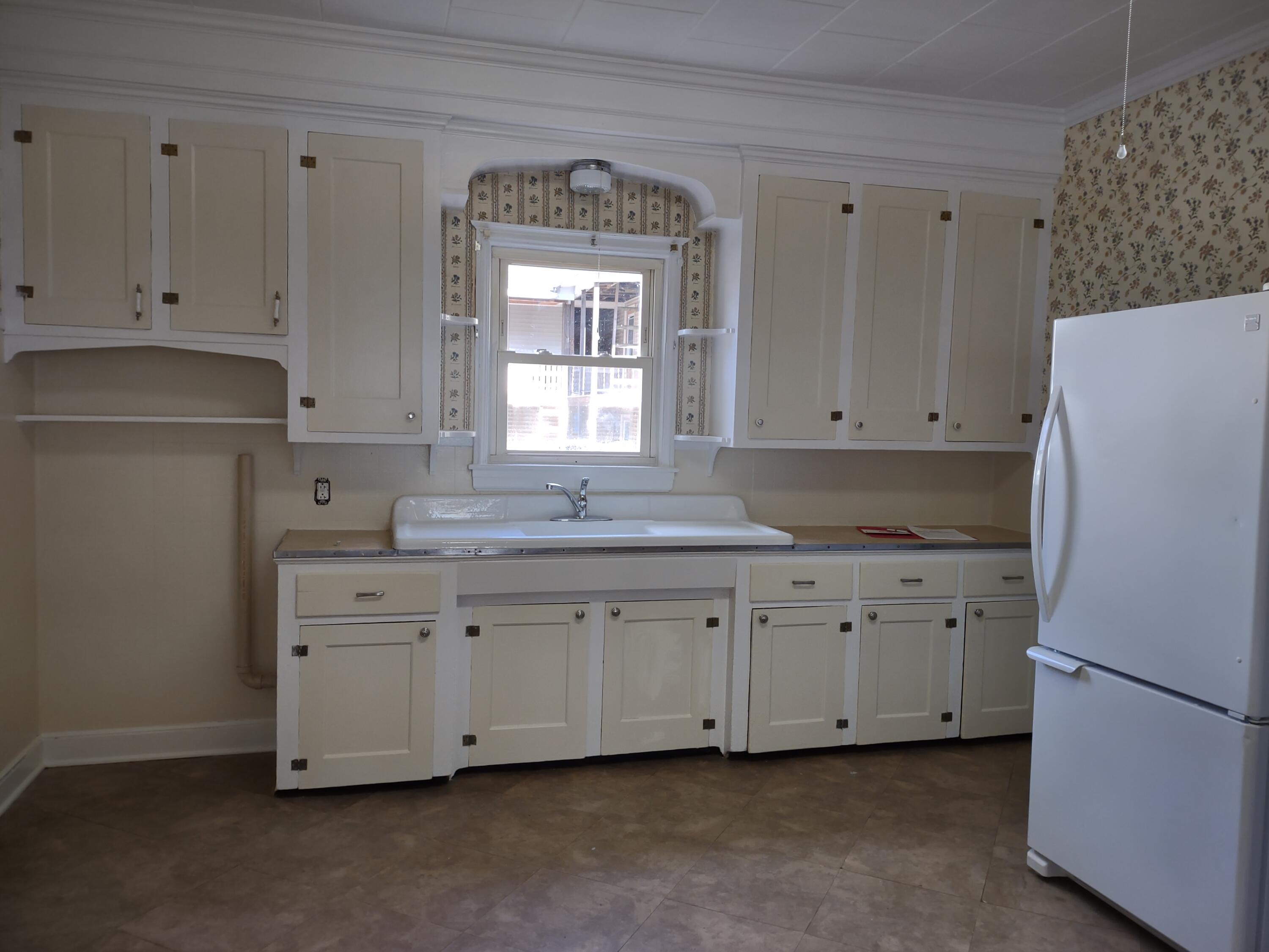 33 Washington Street Augusta ME 04330