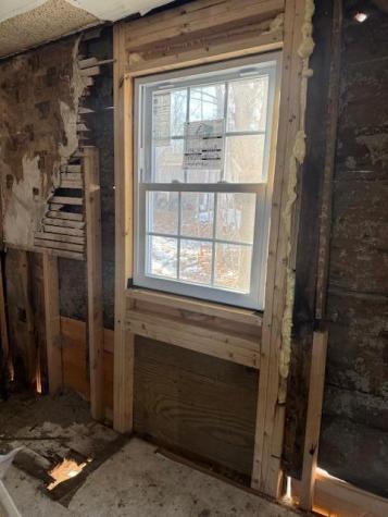 17 Kennebec Road Hampden ME 04444