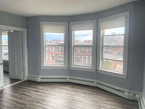 69 Lincoln Street Lewiston ME 04240