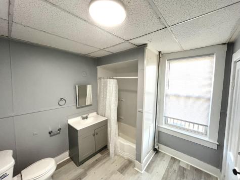 69 Lincoln Street Lewiston ME 04240