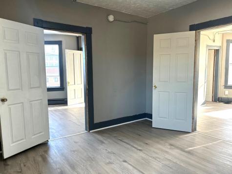 69 Lincoln Street Lewiston ME 04240