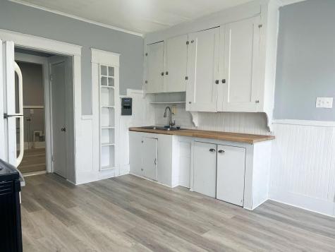 69 Lincoln Street Lewiston ME 04240