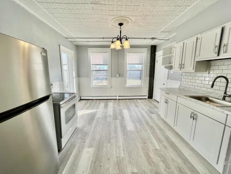 69 Lincoln Street Lewiston ME 04240