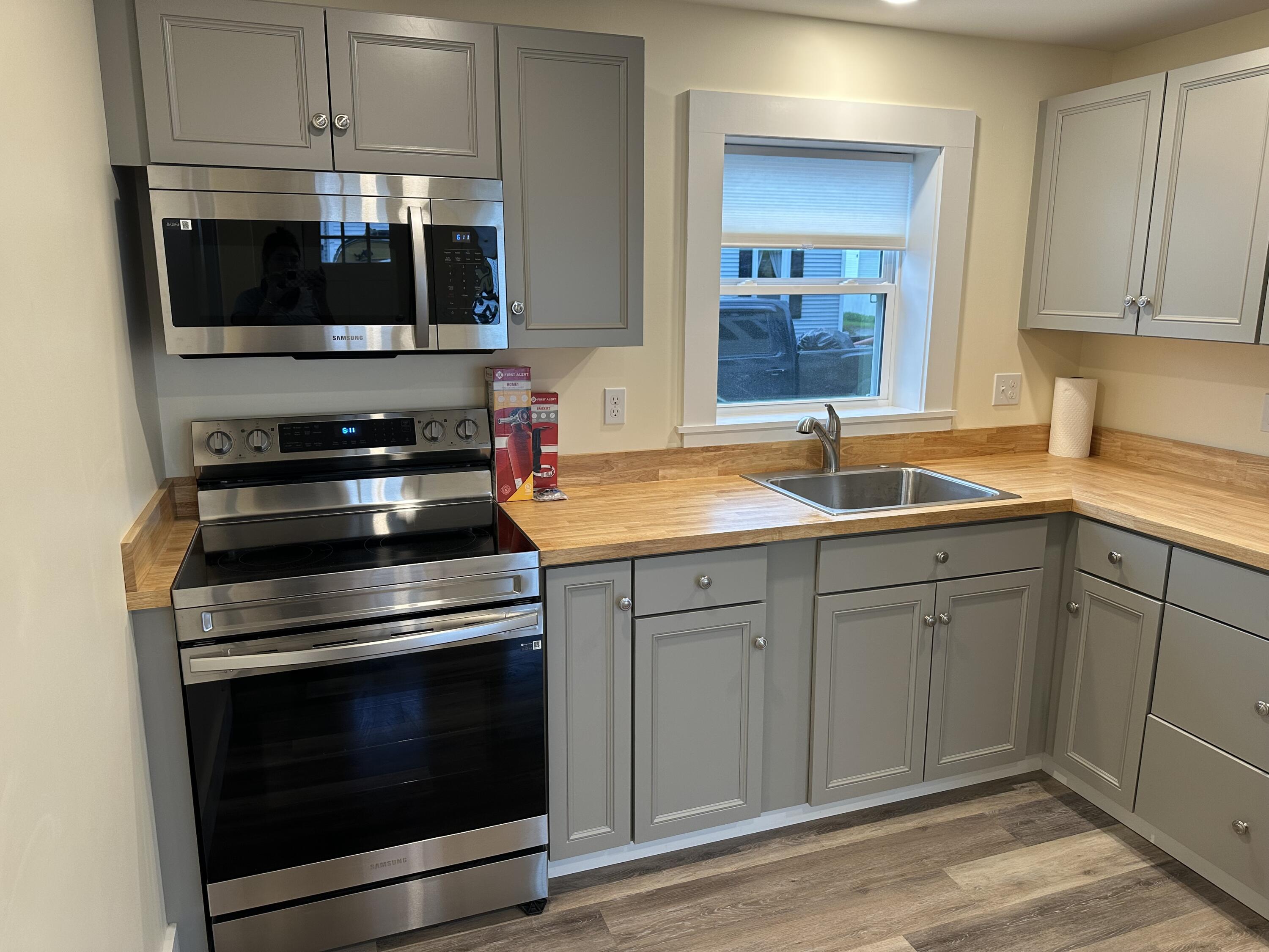 36 Grove Street Rockland ME 04841