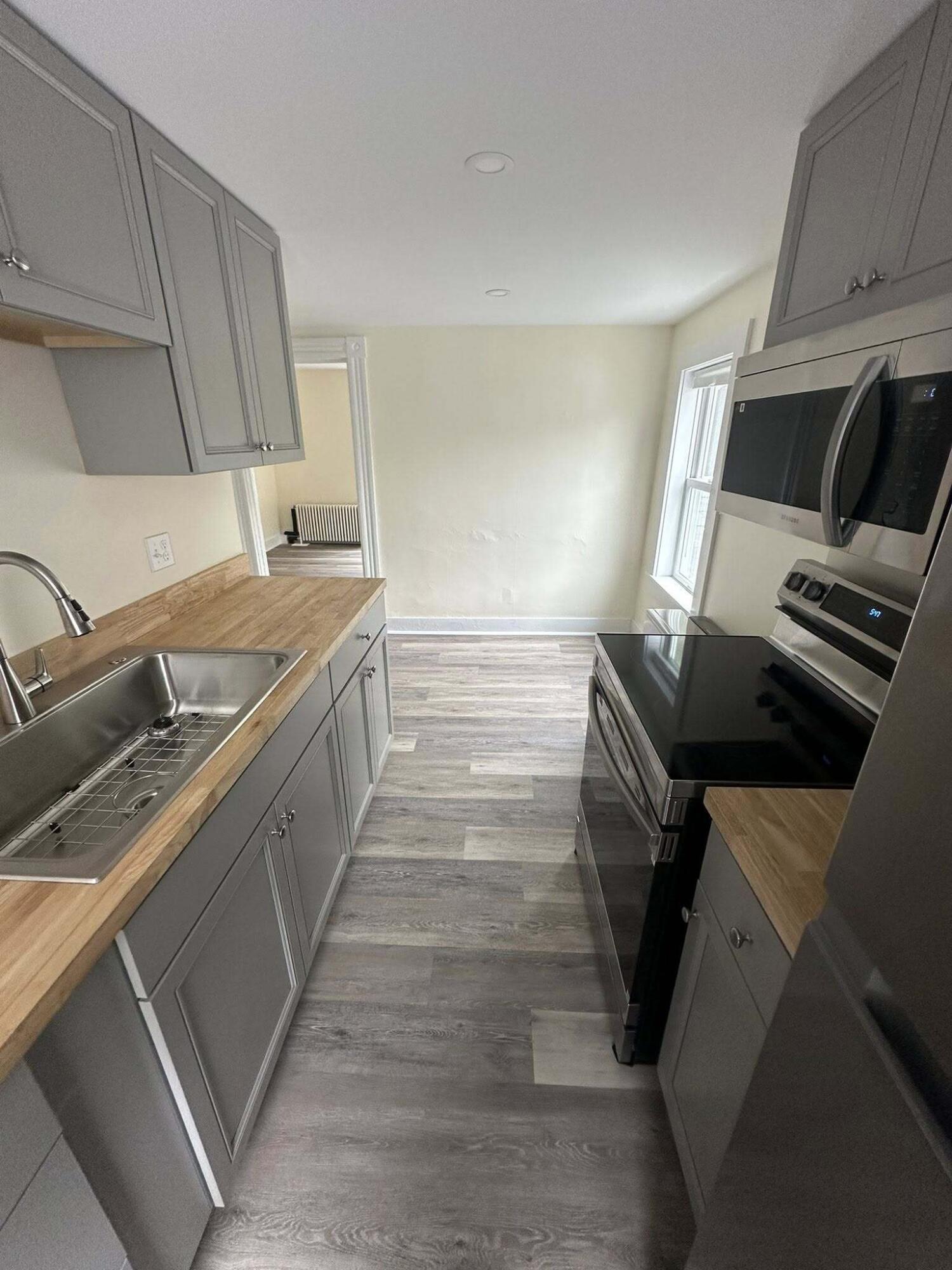 36 Grove Street Rockland ME 04841