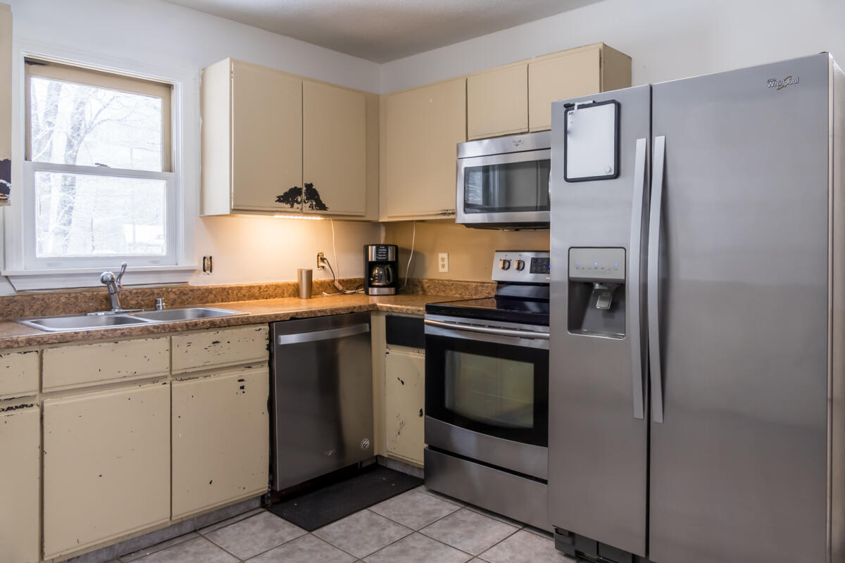 19 Rabbit Valley Road Oxford ME 04270