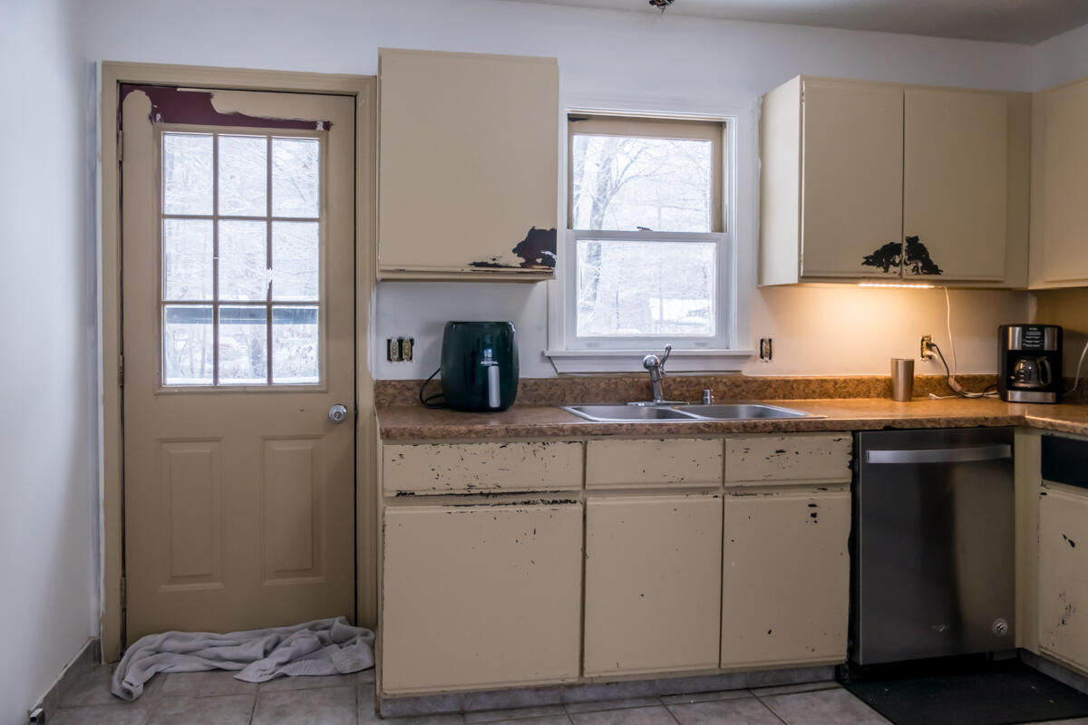 19 Rabbit Valley Road Oxford ME 04270
