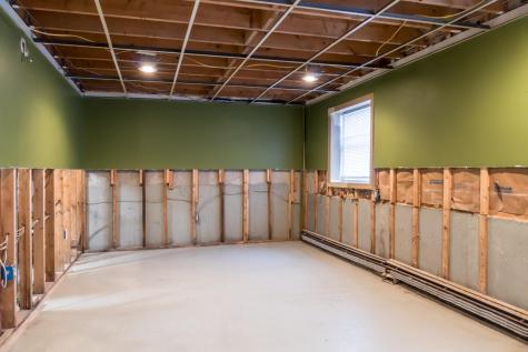 19 Rabbit Valley Road Oxford ME 04270