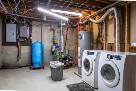 19 Rabbit Valley Road Oxford ME 04270