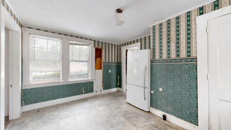 121-123 Oak Hill Road Auburn ME 04210