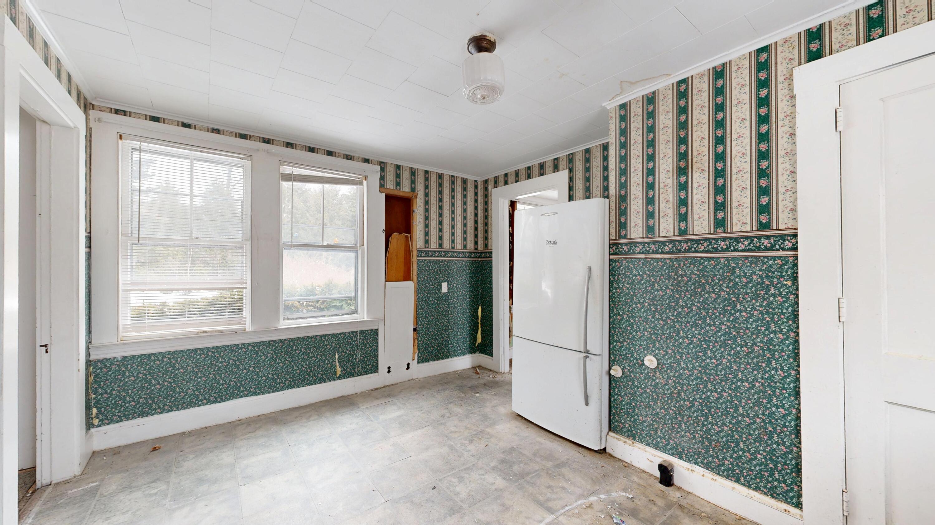 121-123 Oak Hill Road Auburn ME 04210