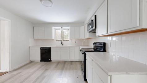 121-123 Oak Hill Road Auburn ME 04210