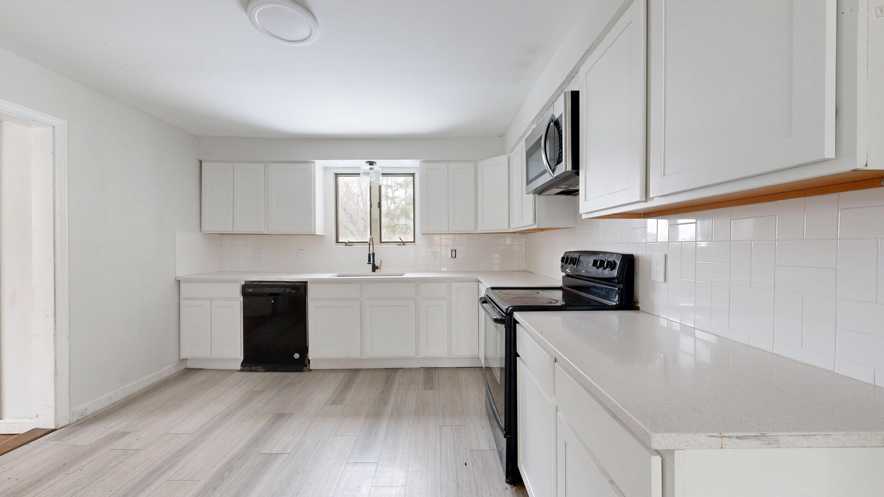 121-123 Oak Hill Road Auburn ME 04210