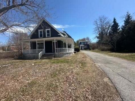 121-123 Oak Hill Road Auburn ME 04210
