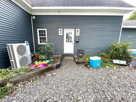 19 Mason Corner Road Saint Albans ME 04971