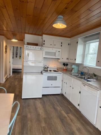 542 Ocean Avenue Wells ME 04090