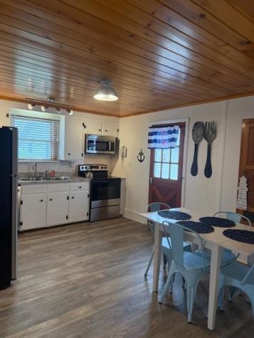 542 Ocean Avenue Wells ME 04090