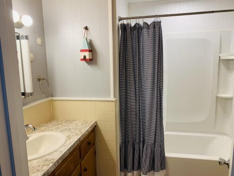 542 Ocean Avenue Wells ME 04090