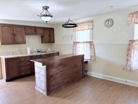5 Ralph Ave Avenue Lewiston ME 04240