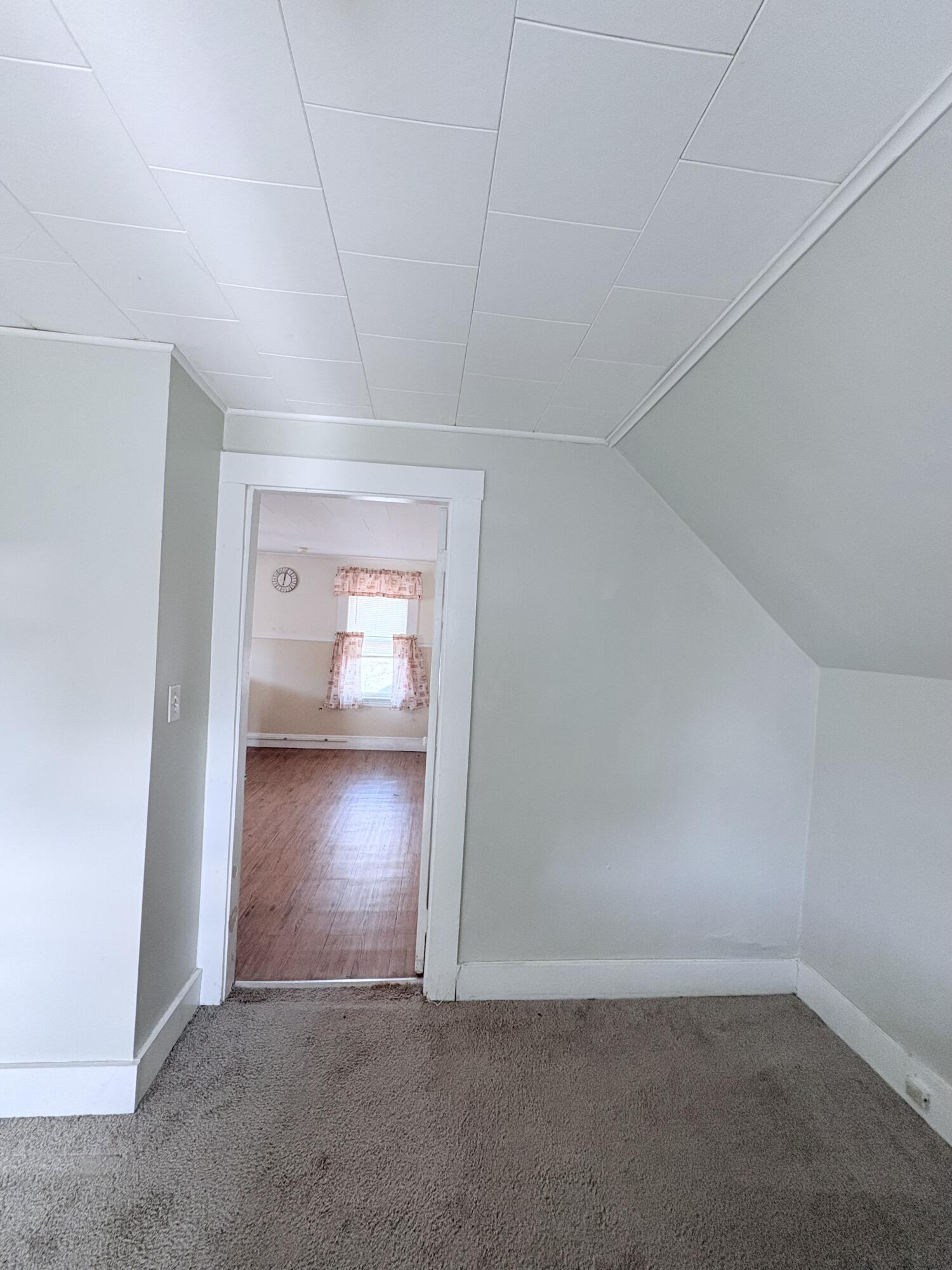 5 Ralph Ave Avenue Lewiston ME 04240